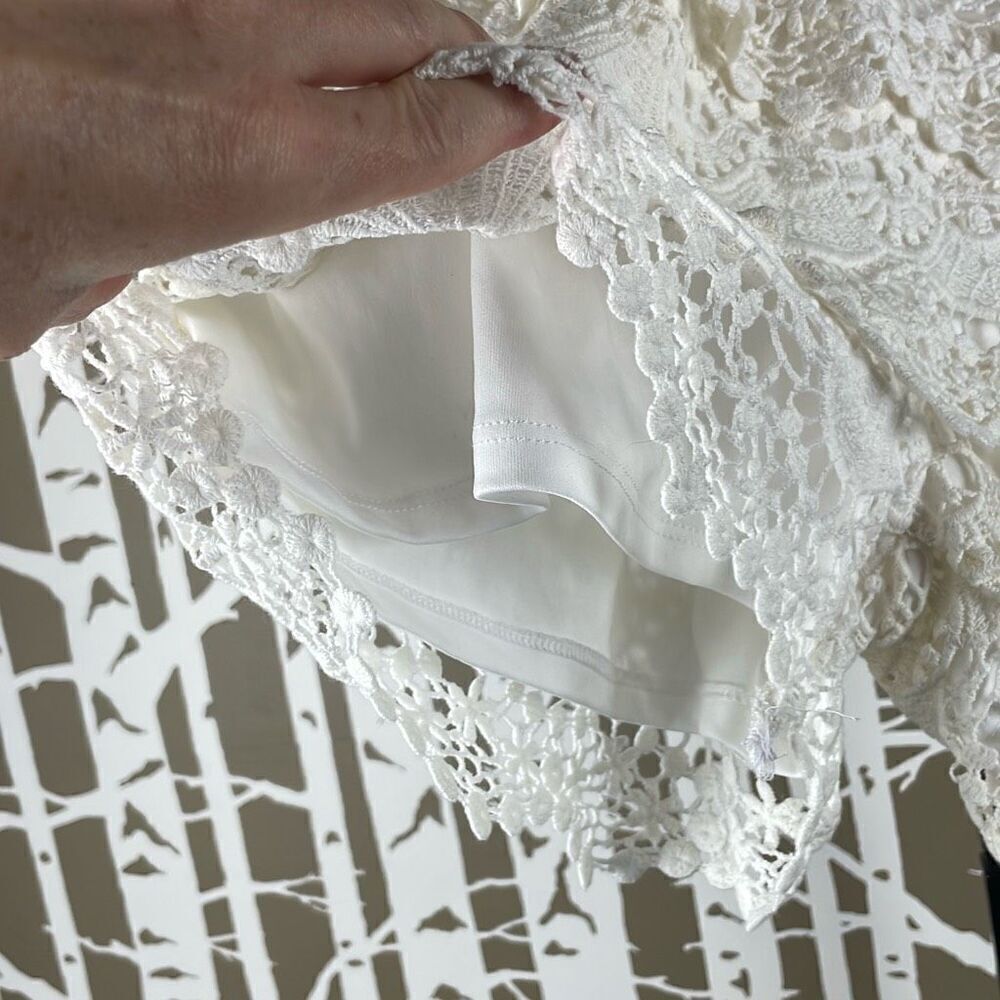 Olsenboye Boho Tiered Crocheted Lace Shorts XS - Picture 4 of 10